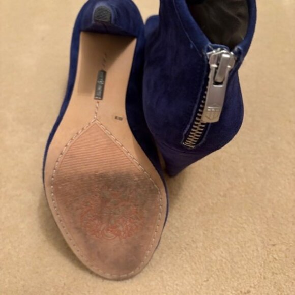 Vince Camuto Blue Suede Bootie 8 - Picture 5 of 6